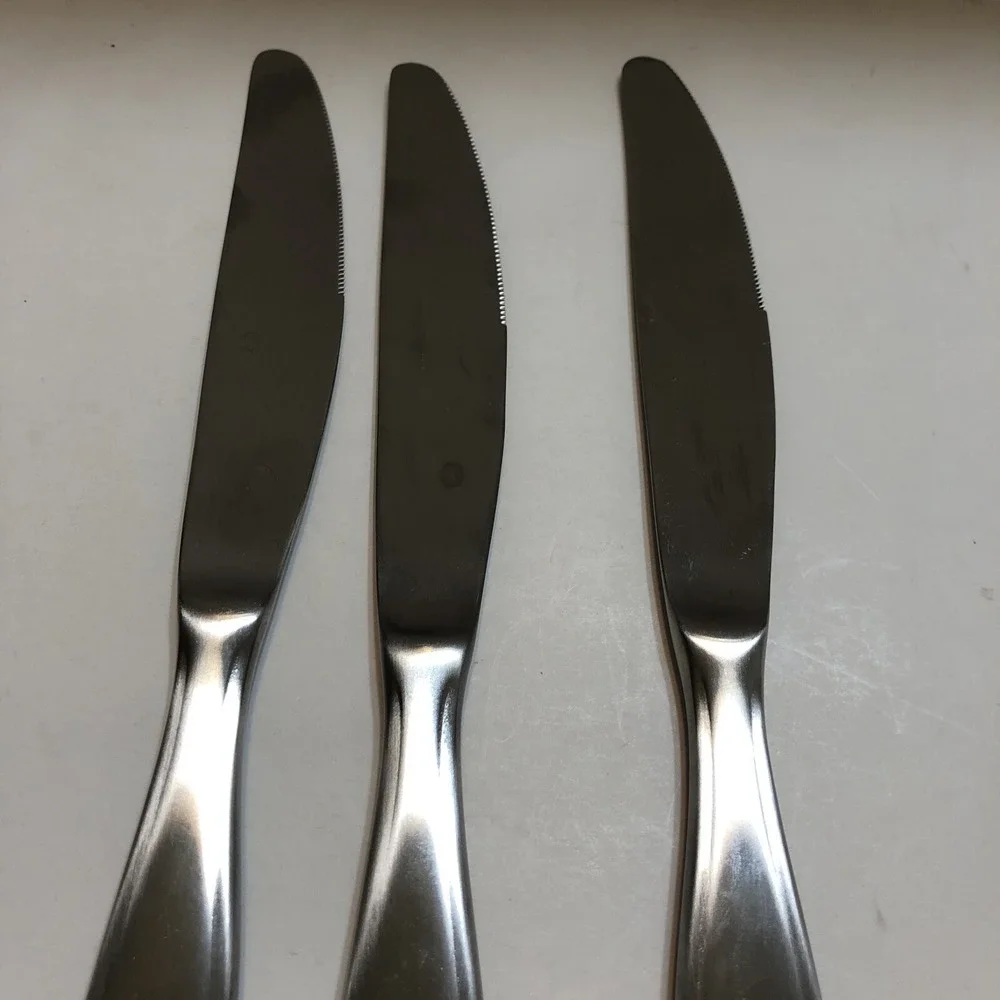 Three  J A Henckels  International Dinner Knives Gem Satin Stainless Flatware